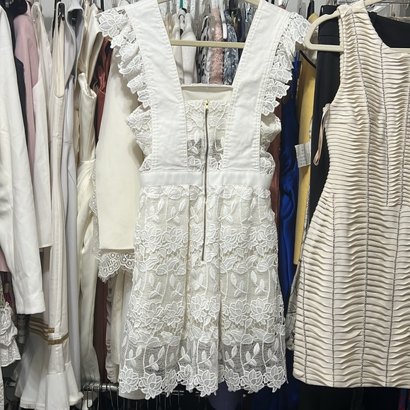 206. SELF-PORTRAIT White Lace Square Neckline Dress 2 - Picture 9 of 17